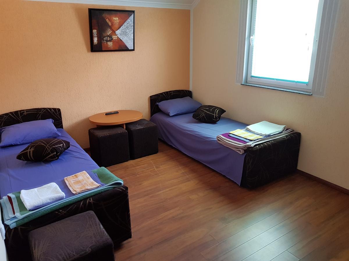 Pansion Basa Otel Ustikolina Dış mekan fotoğraf