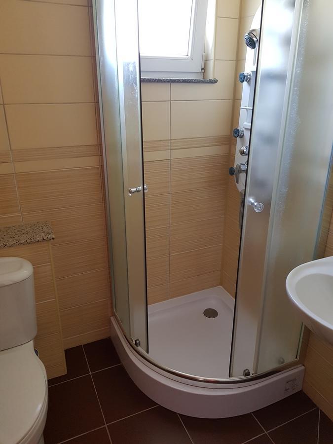 Pansion Basa Otel Ustikolina Dış mekan fotoğraf