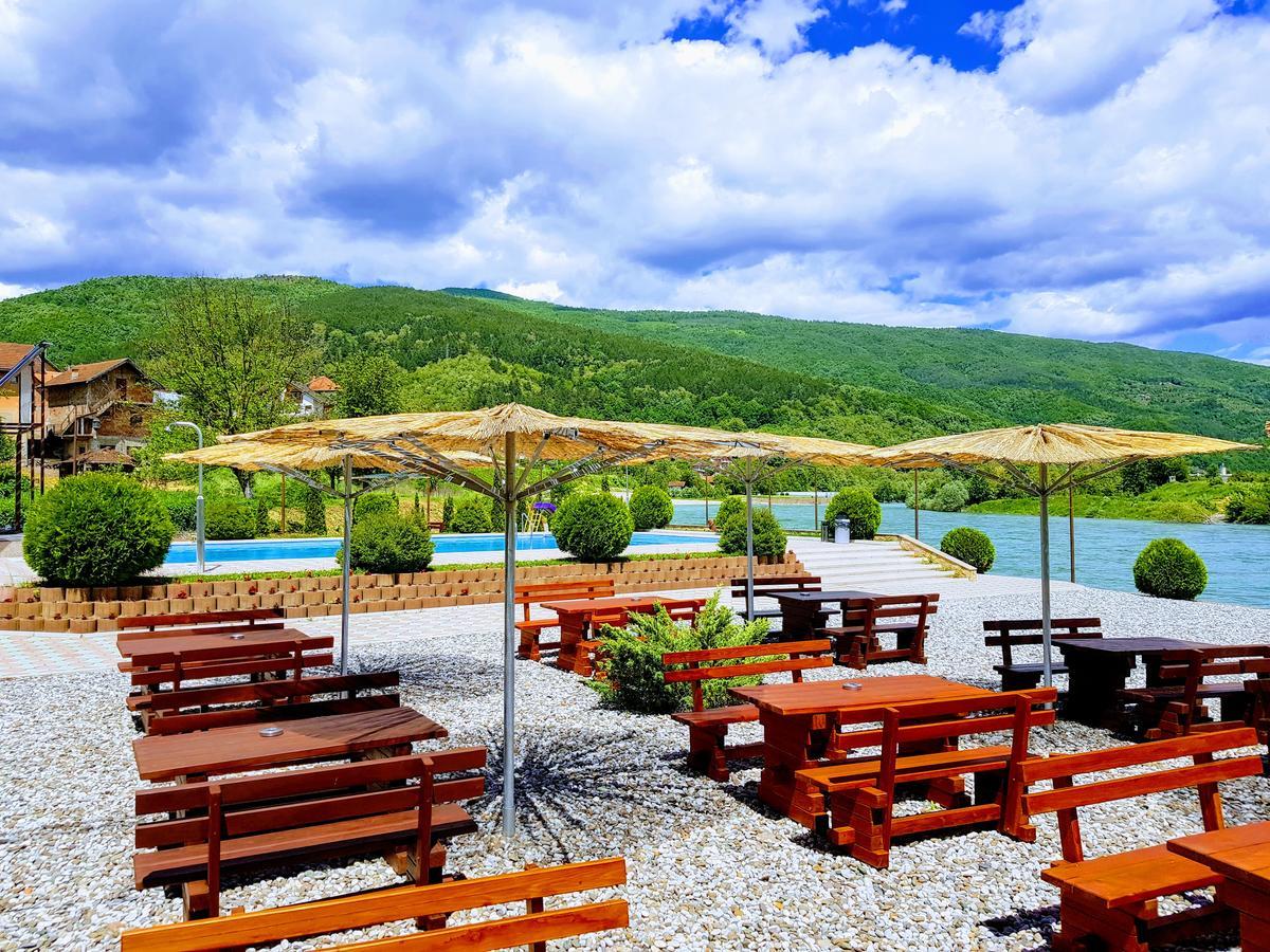 Pansion Basa Otel Ustikolina Dış mekan fotoğraf